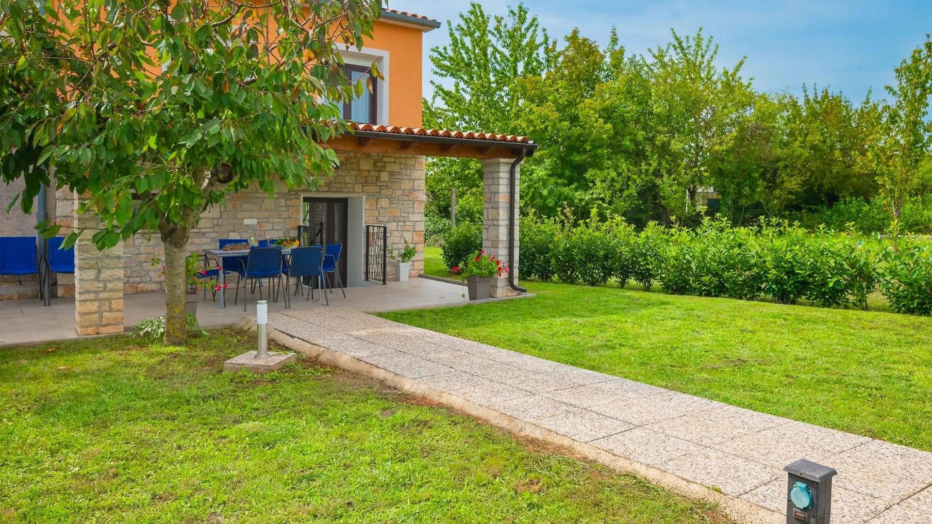 Holiday Apartment Ariella Krizanici